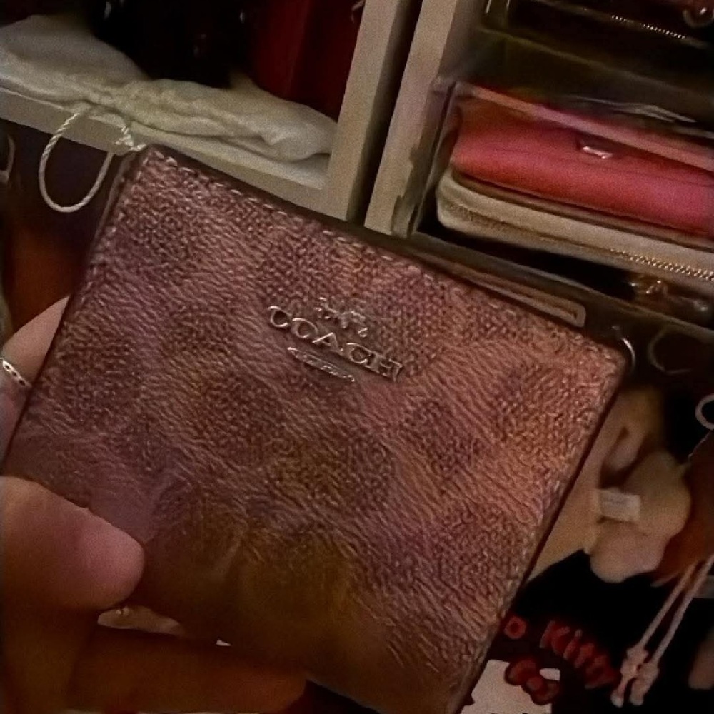 New pink Coach Snap Wallet